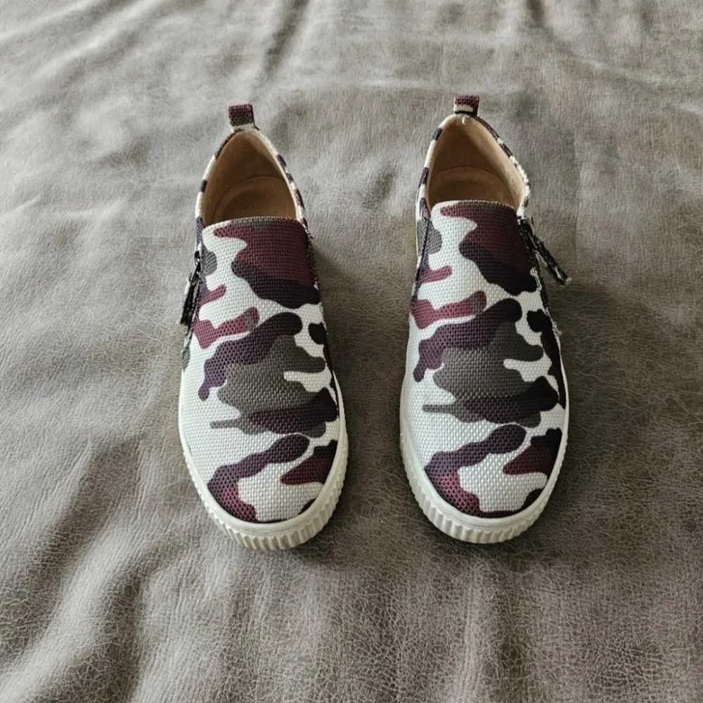 Soul Naturalizer Slip- On Sneakers Size 7.5